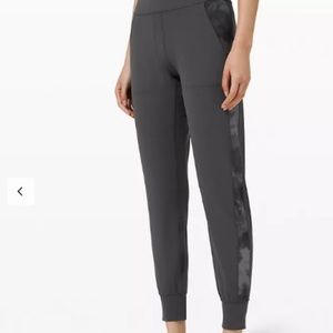 Lululemon Align Jogger in Graphite